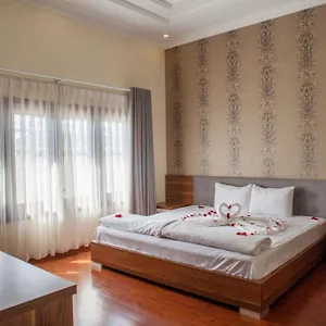 2* Hotel Trieu Khang Gan San Bay Near Airport